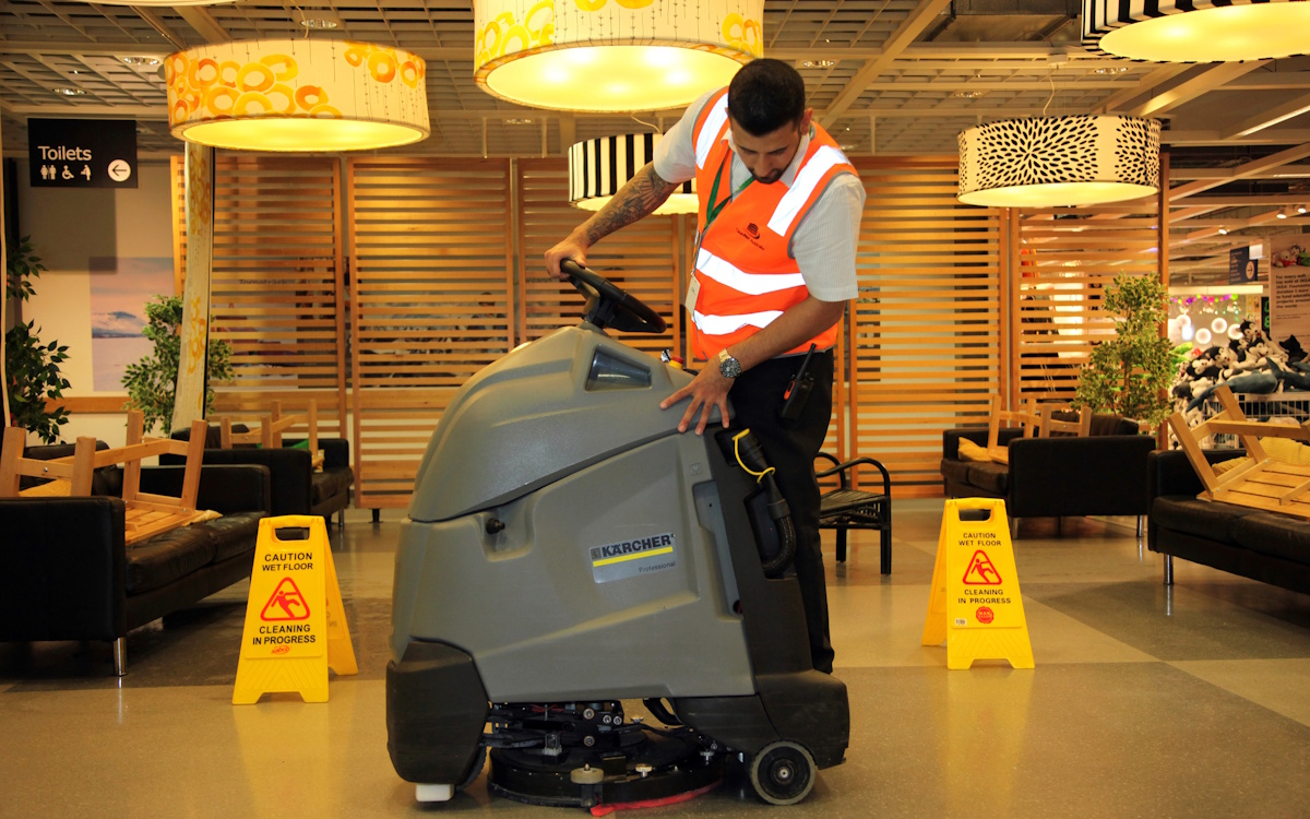 High pressure cleaning
